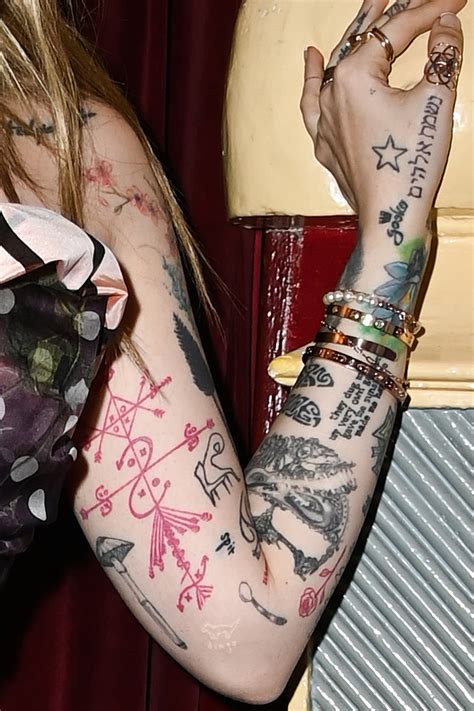 Holly Heart Fucking In The Bedroom With Her Tattoos .